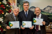  (<a class="download" href="https://www.santamariadejetiba.es.leg.br/institucional/fotos/diplomacao-2016/dsc-108.jpg/at_download/image">Download</a>)