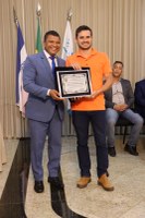  (<a class="download" href="https://www.santamariadejetiba.es.leg.br/institucional/fotos/sessao-solene-alusiva-ao-dia-do-colono-2025/whatsapp-image-2025-12-11-at-08-51-36-1.jpeg/at_download/image">Download</a>)