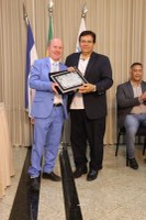  (<a class="download" href="https://www.santamariadejetiba.es.leg.br/institucional/fotos/sessao-solene-alusiva-ao-dia-do-colono-2025/whatsapp-image-2025-12-11-at-08-51-36-2.jpeg/at_download/image">Download</a>)