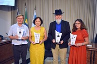  (<a class="download" href="https://www.santamariadejetiba.es.leg.br/institucional/fotos/sessao-solene-premios-201chelena-boldt-jacob201d-e-201cfrederico-grulke201d/dsc_2072.jpg/at_download/image">Download</a>)