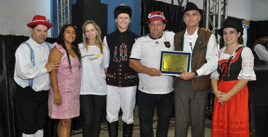Câmara municipal de Santa Maria de Jetibá homenageia o município de São Pedro de Alcântara